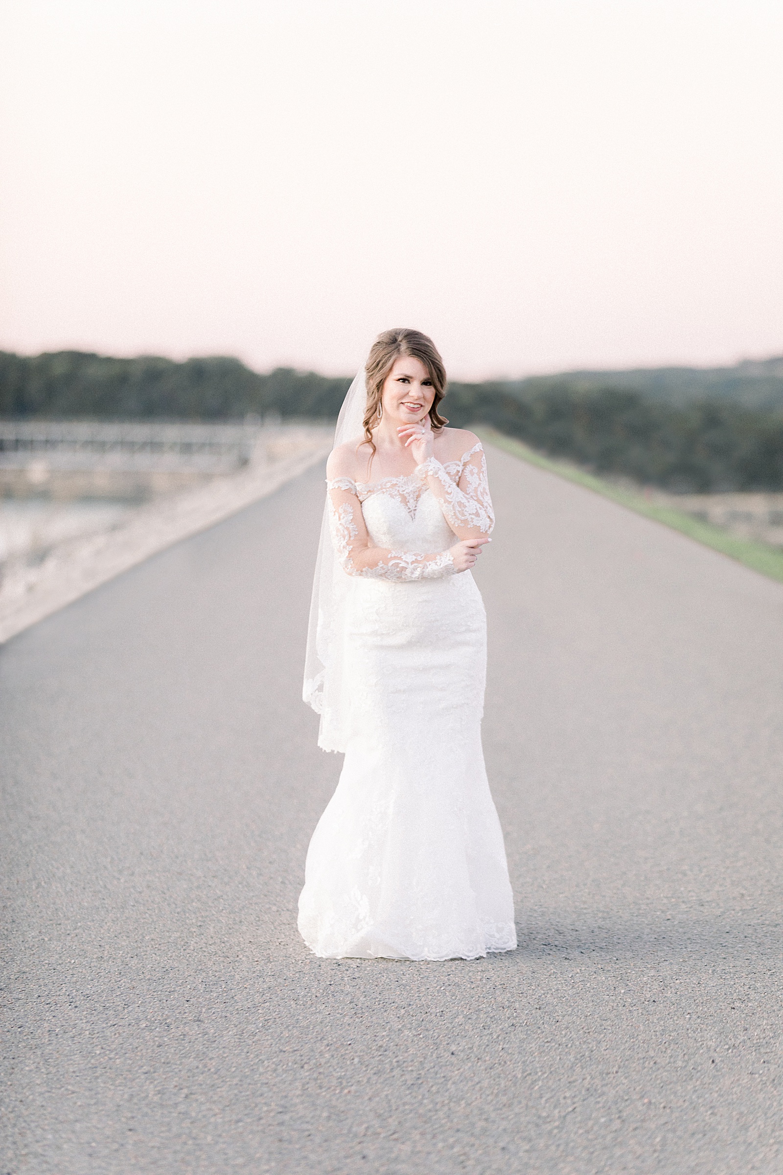 Stunning Canyon Overlook Park Bridal Portrait, Anna Kay Photography, San Antonio Wedding Photographer