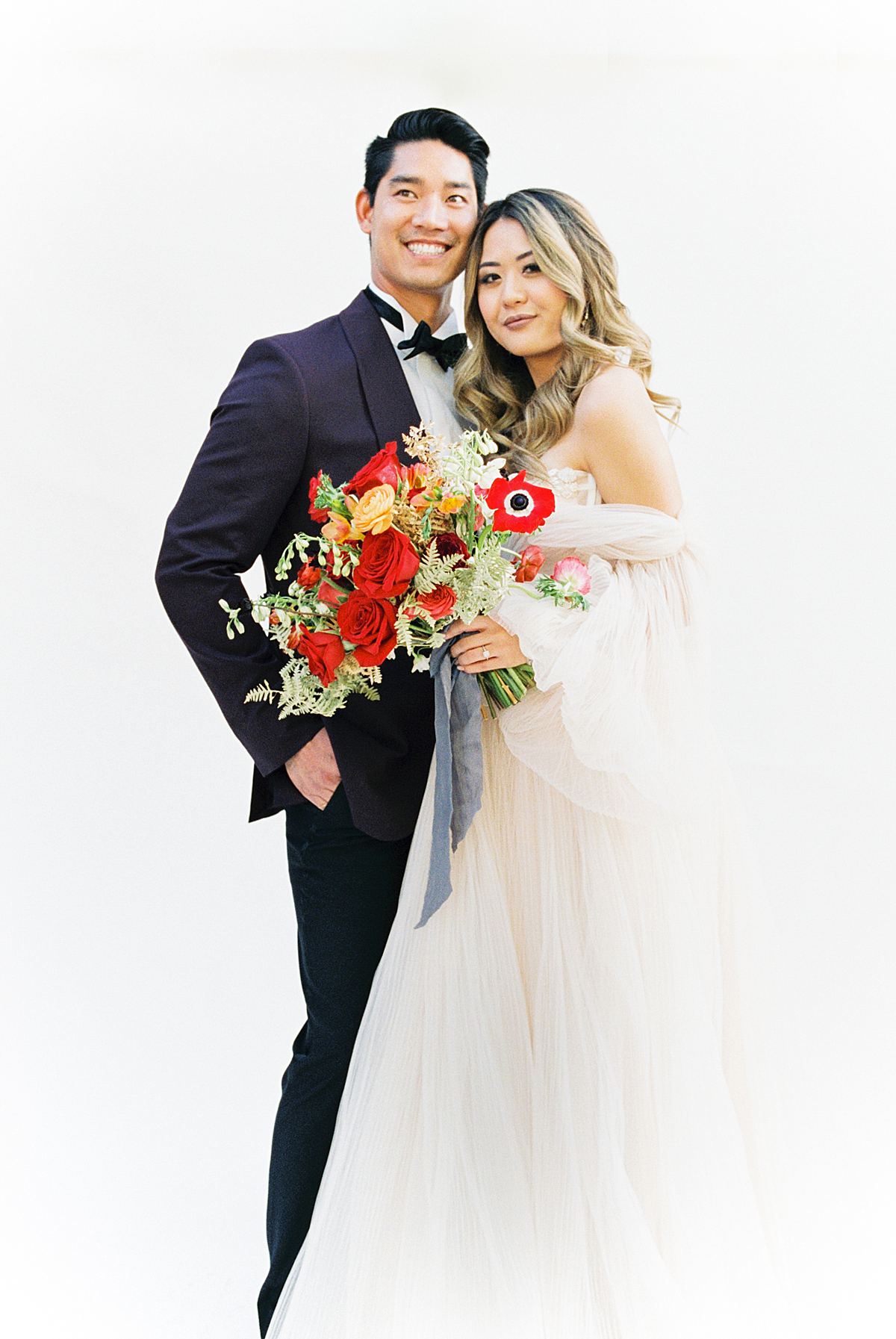 Anna Kay Photography-Austin Wedding Photographer-Bright Florals-Wedding Couple