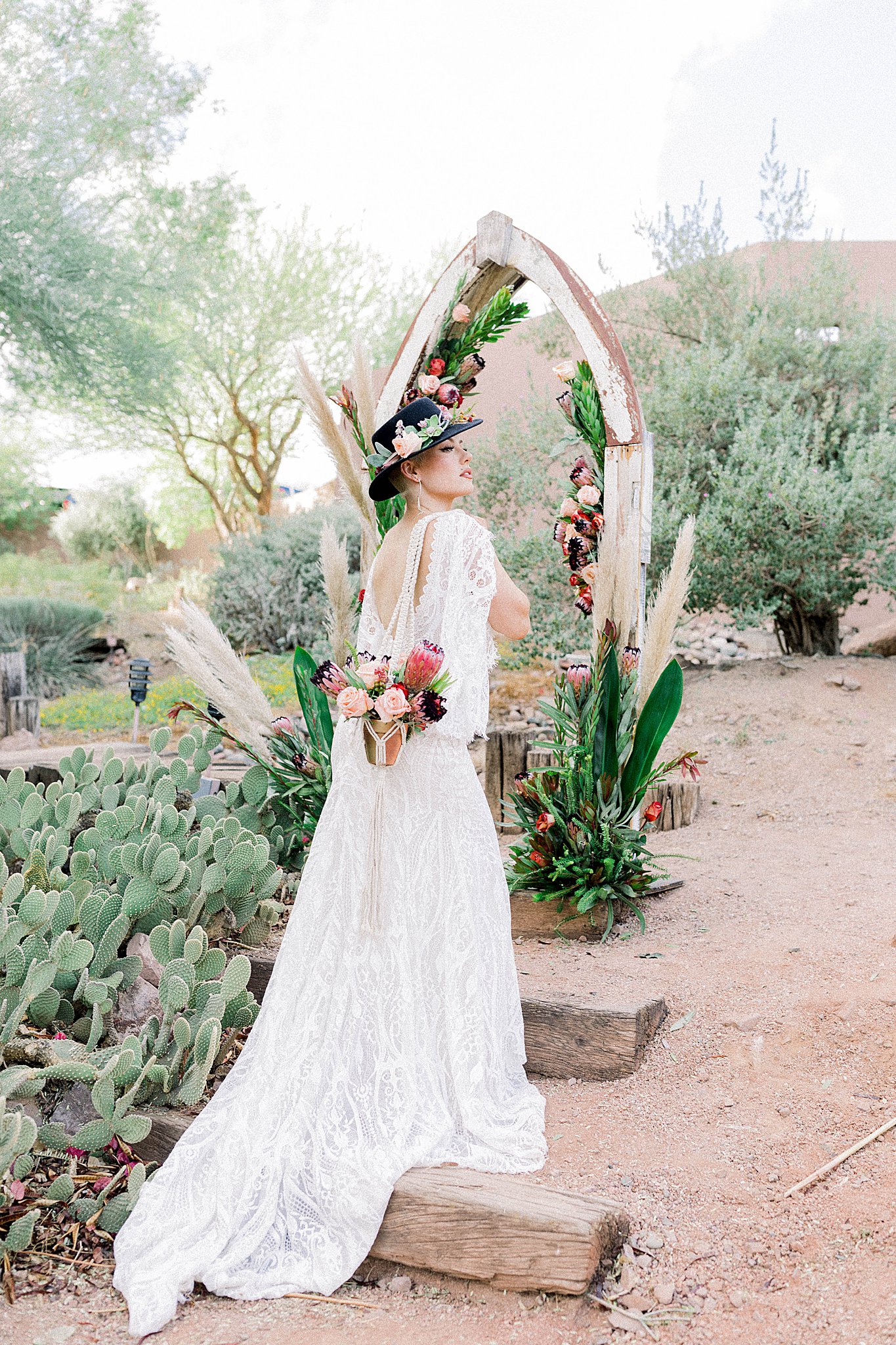 Phoenix Desert Wedding Inspiration, The Buttes Weddings, Anna Kay Photography