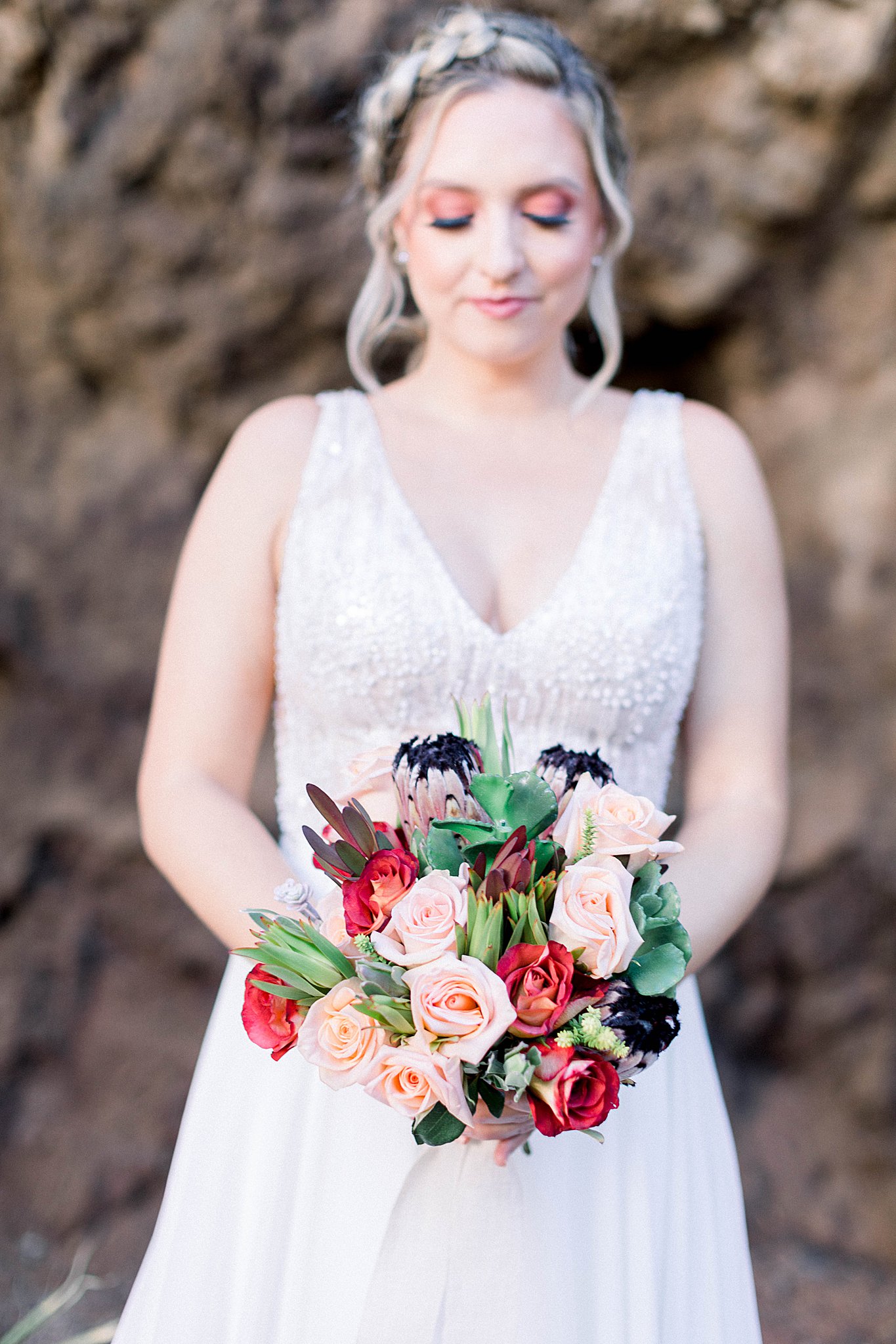 Wedding at The Buttes, Tempe, Arizona, Phoenix Weddings, Anna Kay Photography, Destination Wedding Photographer, Bold Bridal Bouquet