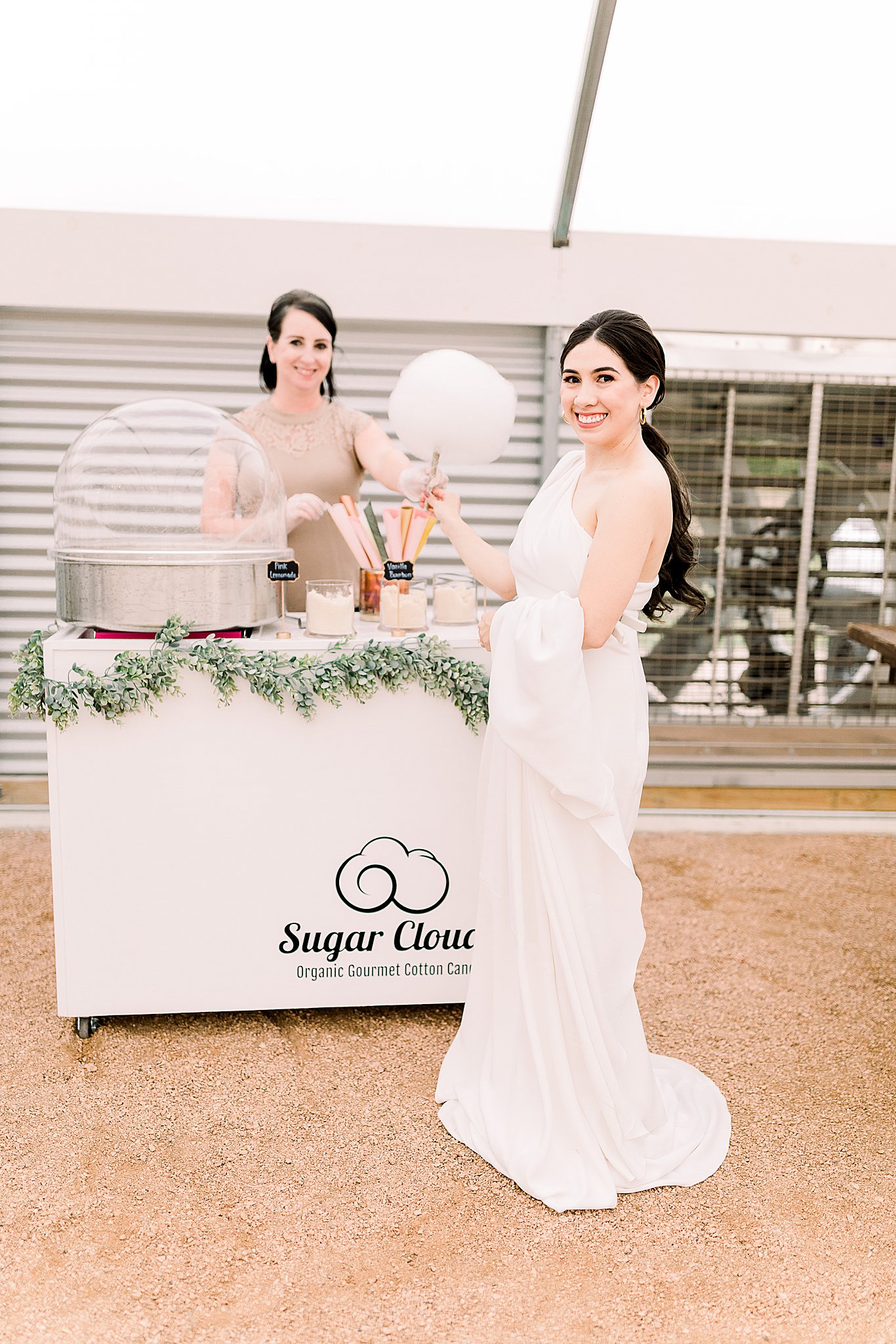Sugar Cloud gourmet cotton candy wedding caterer Austin, Texas