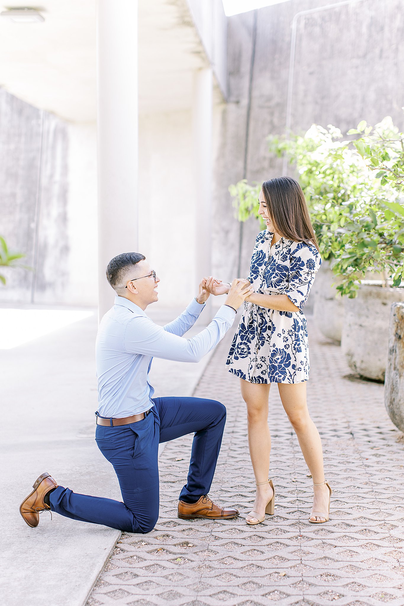Down on one knee engagement photos by Anna Kay Photography