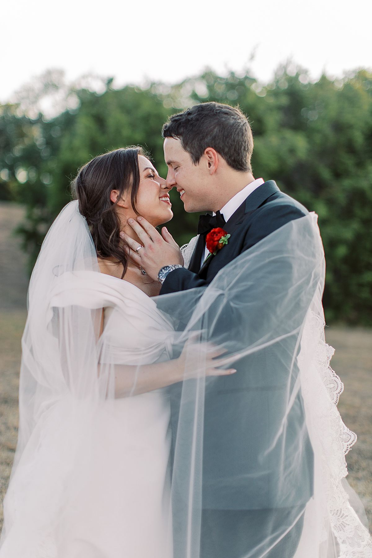 Bride and Groom Veil Photo, Film Photos, Wedding Photos